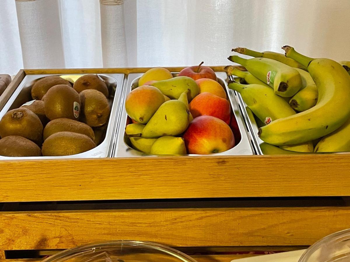 Affittacamere S'Alzola Porto Rotondo Eksteriør billede